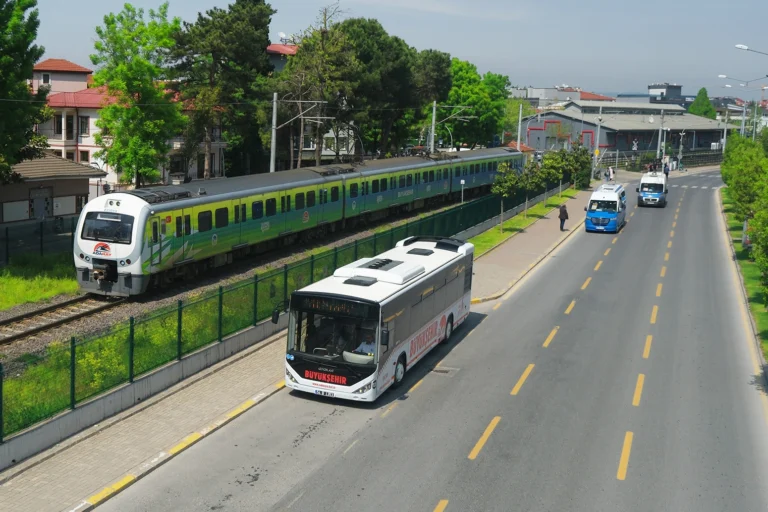 Sakarya'da Kurban Bayramı'nda ADARAY, Metrobüs ve belediye otobüsleri ücretsiz hizmet verecek
