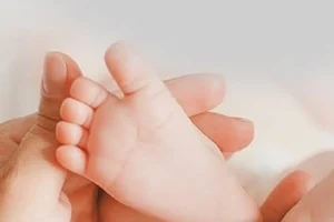 Fenilketonüri hastalığına karşı erken tanı için topuk kanı testi yaptırmanın önemi