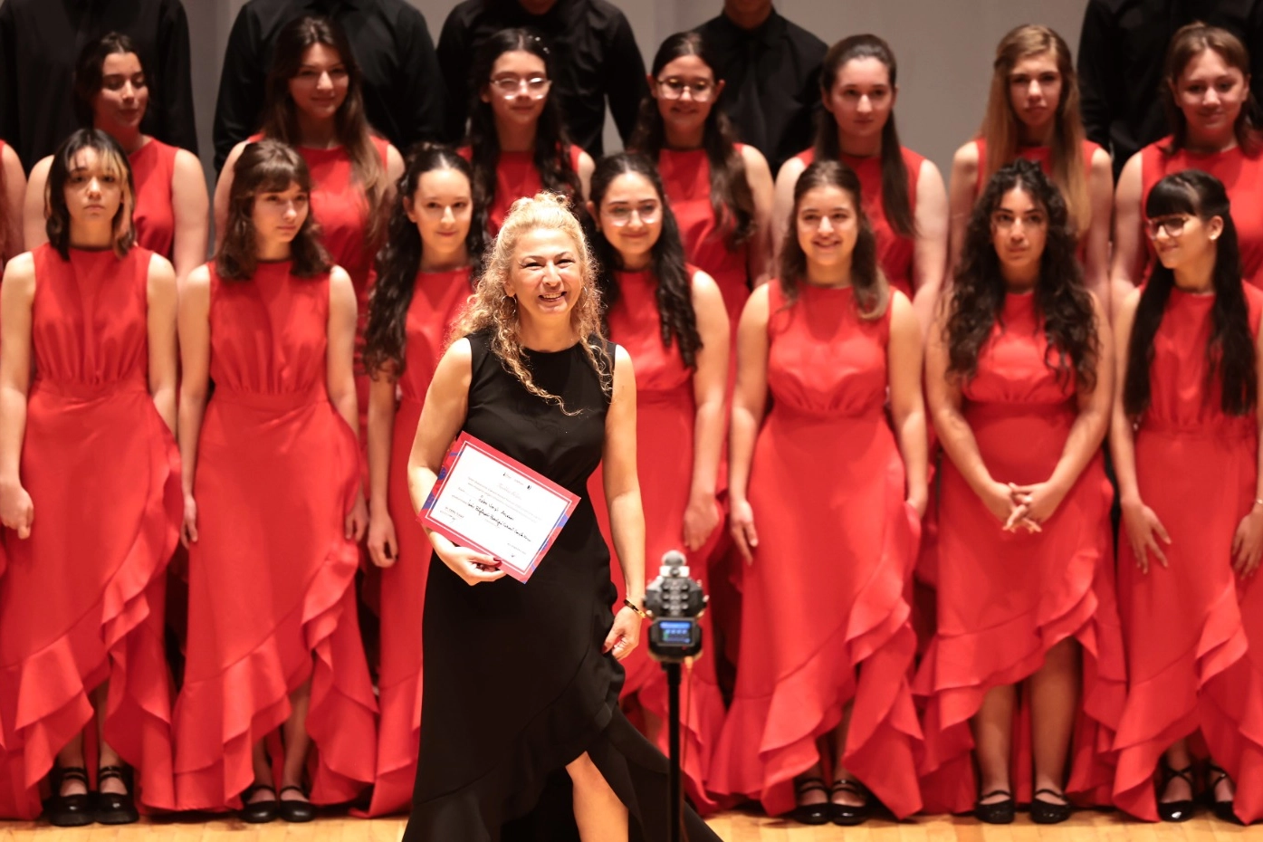 İzmir Uluslararası Çoksesli Korolar Festivali Ödül Töreni ve Kapanış Gecesi