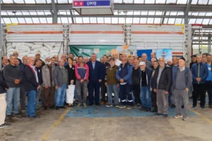 Yalova Belediyesi arıcılara besi desteği sağlıyor.