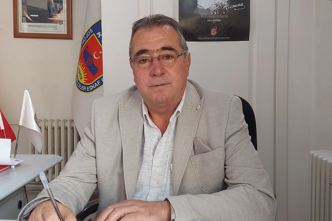 Keşan Şoförler Odası Başkanı Mahmut Demirkan, bayram yolculuğunda dikkatli olunması konusunda uyarılarda bulunuyor.