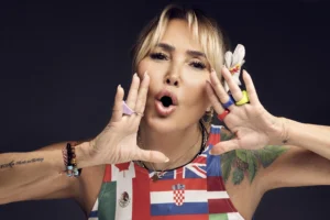 Yonca Evcimik, Sezen Aksu ile ilgili çıkan iddialara yanıt veriyor