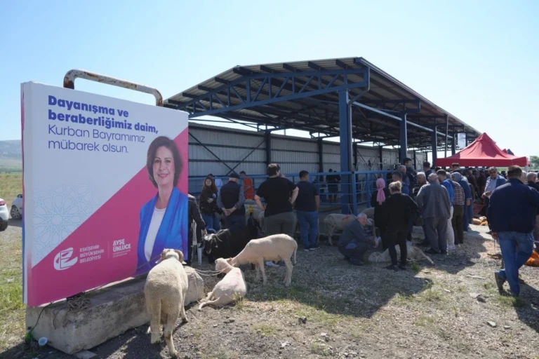 Eskişehir Hayvan Pazarı'nda Kurban Bayramı kesim hizmetleri