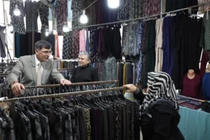 Kütahya Geleneksel Bayram Pazarı'nda yoğunluk ve Belediye Başkanı Eyüp Kahveci'nin esnaf ve vatandaşlarla buluşması