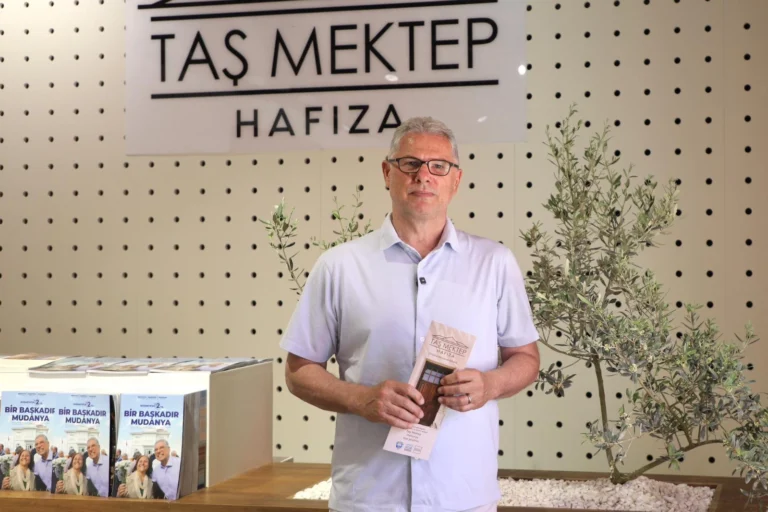 Mudanya'da restore edilen tarihi Taş Mektep binası 'Hafıza' kültür ve bellek merkezi olarak açıldı