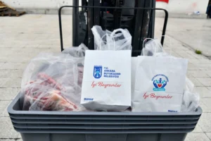 Ankara Büyükşehir Belediyesi, Kurban Bayramı'nda ihtiyaç sahibi ailelere et dağıtıyor