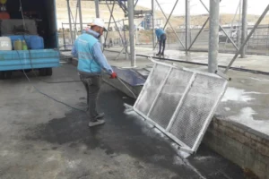 Kocasinan Belediyesi Kurban Bayramı hizmetleri kapsamında kesim alanlarında görev yapan ekipler