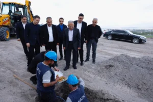 Kayseri Büyükşehir Belediyesi KASKİ tarafından Erkilet bölgesinde yapılan içme suyu, atık su ve yağmur suyu hattı altyapı çalışmaları.