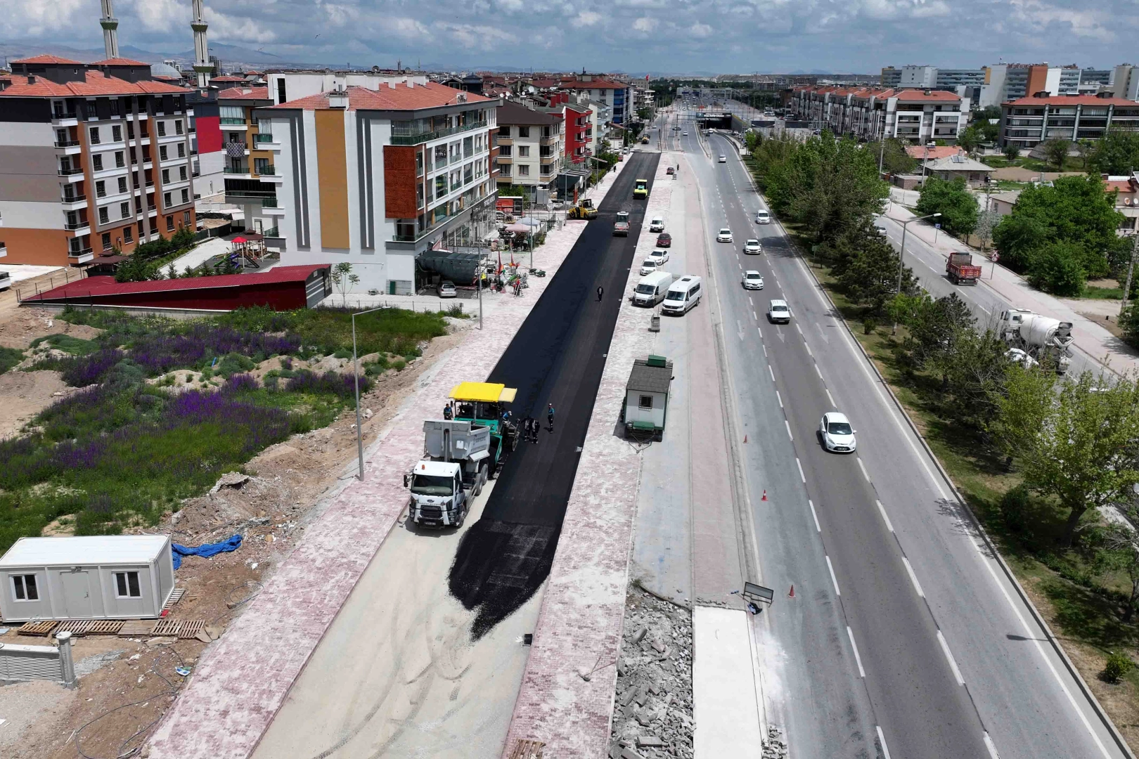 Karatay Belediyesi'nin yeni asfalt ve altyapı çalışmalarıyla modernleşen yollar