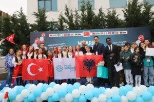 Türkiye Maarif Vakfı'nın 10. yılını kutlaması ve küresel eğitimdeki başarıları