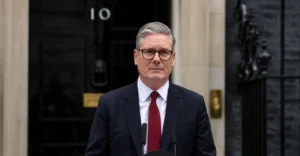 İşçi Partisi lideri Keir Starmer'ın istifası sonrası İngiltere siyasetindeki değişimler