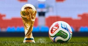 Dünya Kupası'nda son 32 turuna yükselme mücadelesi veren futbol takımları