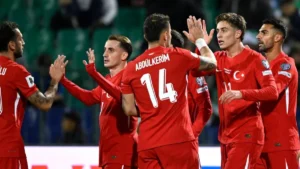 A Milli Futbol Takımı oyuncuları Dünya Kupası'nda ABD ile mücadele ediyor