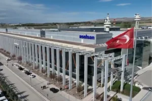 ASELSAN ve Savunma Sanayii Başkanlığı arasında kamu güvenliği ve uzay teknolojileri alanında 845 milyon dolarlık anlaşma imzalandı.