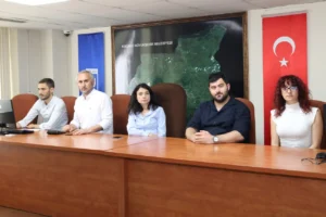 Kocaeli'de Gölcük, Başiskele ve Karamürsel ilçelerinde üstyapı yenileme çalışmaları için düzenlenen ihale tamamlandı.
