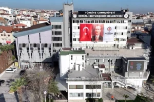 Denizli Büyükşehir Belediyesi'nin ihtiyaç sahibi öğrencilere yönelik test kitabı desteği programı