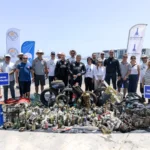 İzmir Büyükşehir Belediyesi'nin Dünya Çevre Günü kapsamında düzenlediği kıyı ve deniz dibi temizliği etkinliği.