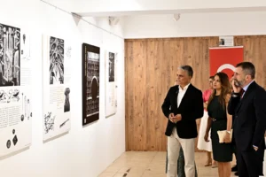 Muratpaşa Belediyesi'nde Franz Kafka sergisi açıldı