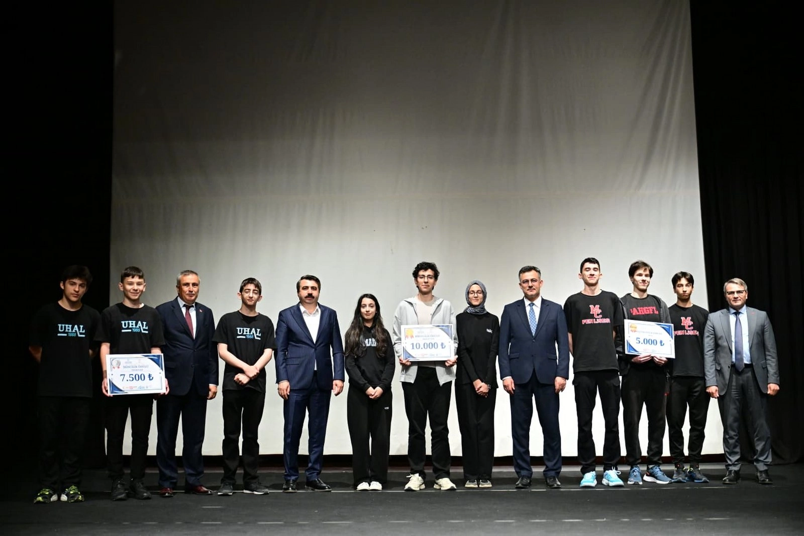 Bursa Teknik Üniversitesi Liselerarası Veri Olimpiyatı Ödül Töreni