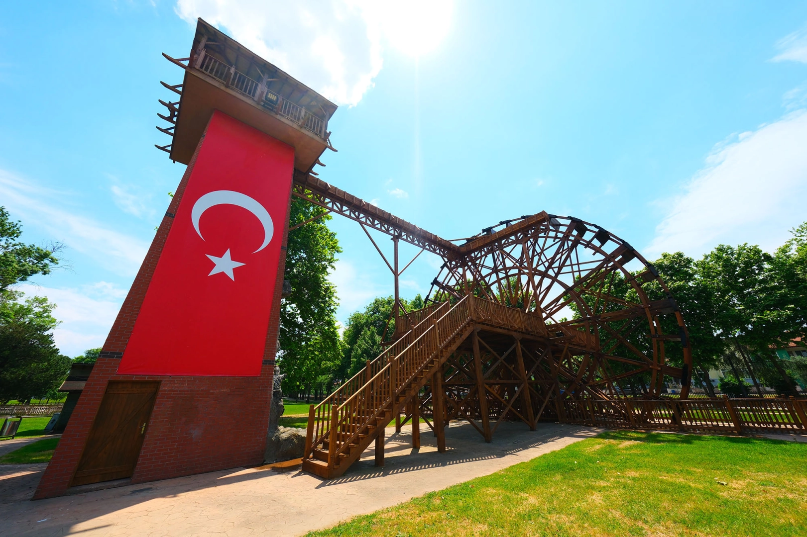 Sakarya'da restore edilen tarihi çark ve yel değirmeni ziyarete açıldı