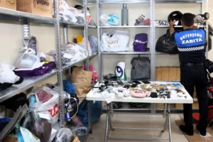 Kocaeli'de kayıp eşyaların sahiplerine ulaştırıldığına dair görsel