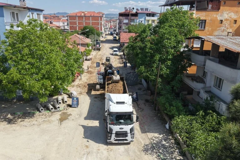 Manisa Köprübaşı'nda MASKİ tarafından yürütülen tarihi altyapı yenileme çalışmaları