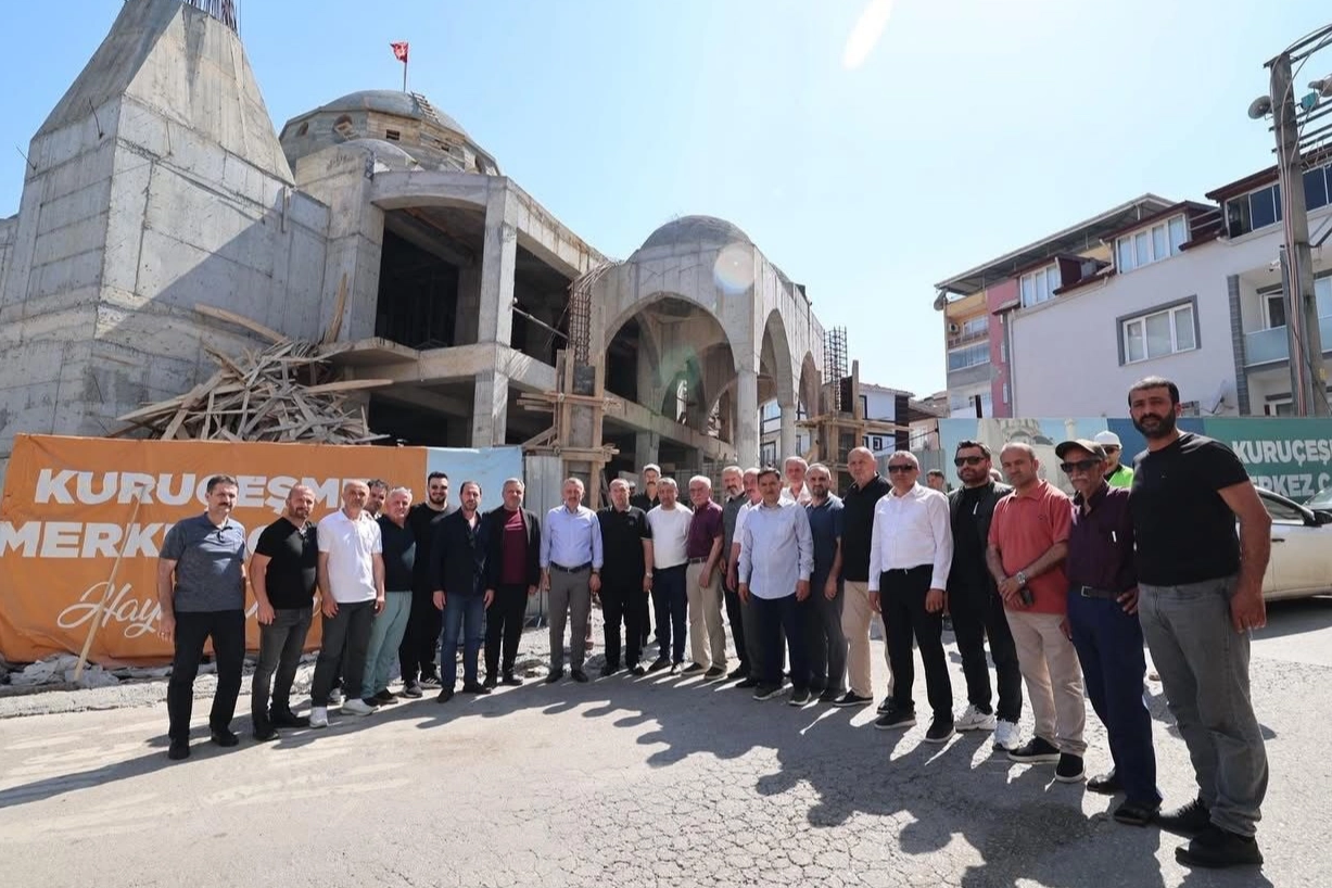 Kocaeli Kuruçeşme Merkez Camii'nin yeniden inşa edilen modern yapısı
