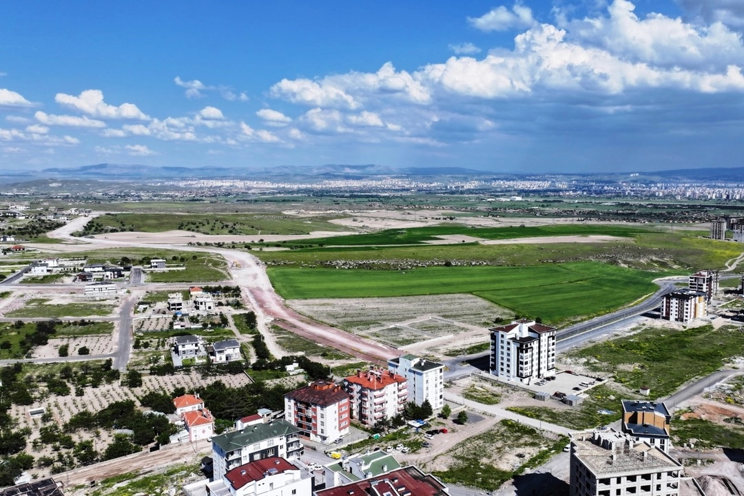 Kocasinan Belediyesi'nin Generalemir Mahallesi'ne yaptığı yeni bulvar inşaatı