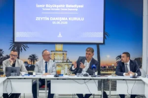 İzmir Büyükşehir Belediye Başkanı Dr. Cemil Tugay, zeytincilikte katma değeri artırma çağrısı yaptı.