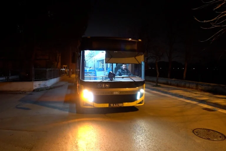 Bursa'da gece ulaşım hizmeti veren otobüsler