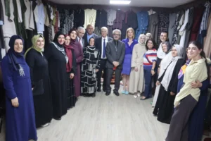 İZMEK yıl sonu sergisi açılışı, kursiyerlerin el emeği ürünleri sergileniyor