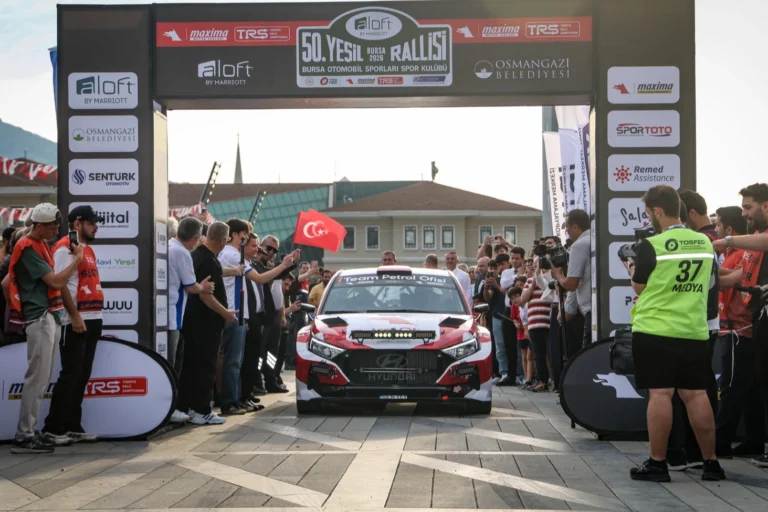 50. Yeşil Bursa Rallisi Osmangazi'den start aldı