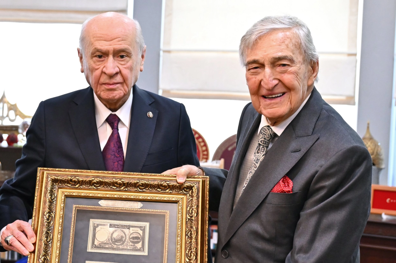 MHP Genel Başkanı Devlet Bahçeli'nin Rahmi Koç soruşturmasına tepkisini gösteren görsel