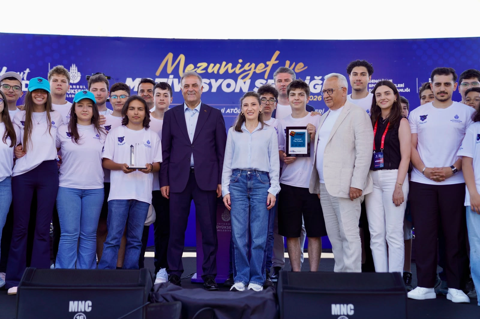 İBB Ders Atölyeleri mezuniyet töreni ve Nuri Aslan'ın konuşması
