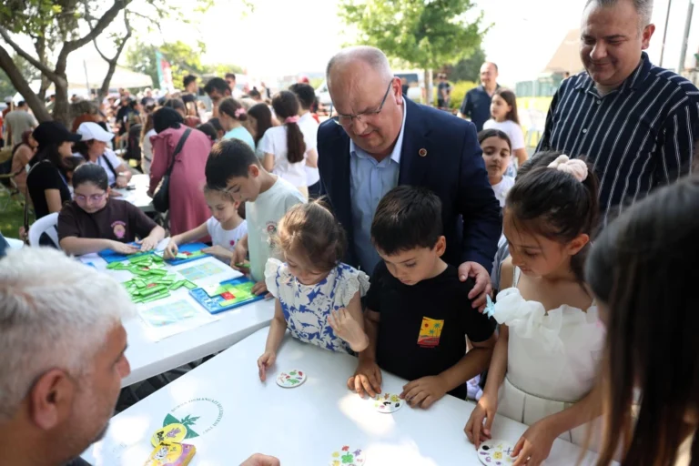Osmangazi Aile Şenliği'nde çocuklar ve aileler keyifli anlar yaşadı