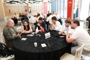 Bursa Osmangazi Belediyesi'nin Kılıç-Kalkan Oyunu Çalıştayı'ndan genel görünüm