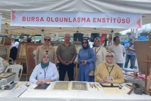 Bursa'da Hayat Boyu Öğrenme Şenliği'nde geleneksel sanatlar sergilendi