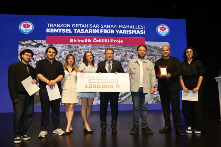 Trabzon Ortahisar Sanayi Mahallesi Kentsel Tasarım Fikir Yarışması Ödül Töreni'nde dereceye giren projeler ödüllendirildi.