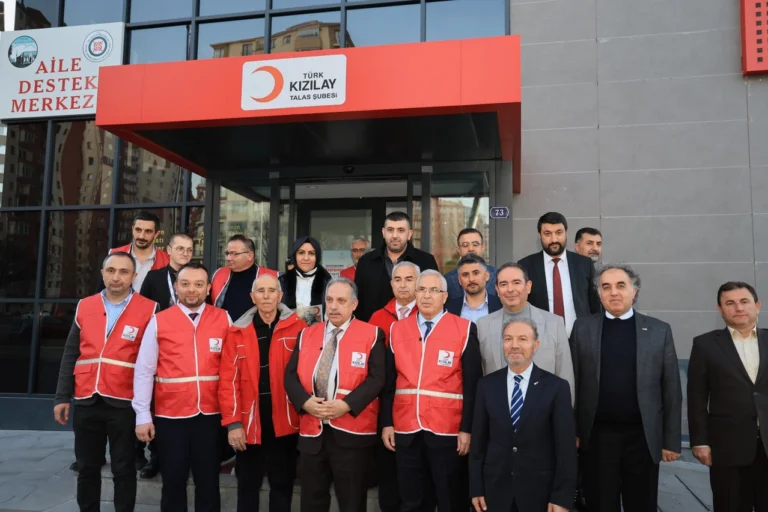 Talas Belediyesi tarafından Türk Kızılayı'na kazandırılan modern hizmet binası