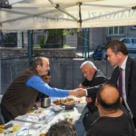 Osmangazi Belediye Başkanı Erkan Aydın, Alacahırka Mahallesi sakinleriyle bir araya geldi.