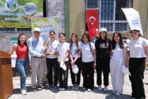 Yeşil Çevre'nin gençlere yönelik geri dönüşüm bilinci etkinliği ve fidan dikimi