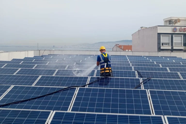 İzmir Büyükşehir Belediyesi'nden su ve enerji tasarrufu alanında rekor başarı