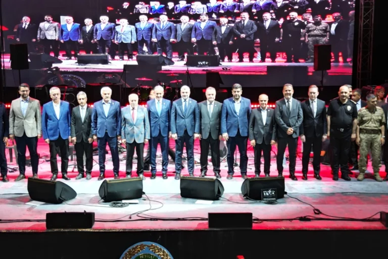 Mardin Yeşilli 18. Uluslararası Kültür Sanat ve Kiraz Festivali'nin açılışından görüntü