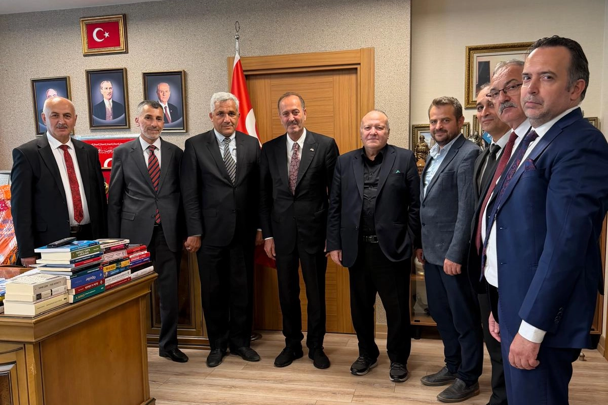 Temiz Toplum Temiz Gelecek Platformu üyeleri Ankara'da siyasi liderlerle engelliler ve aileler için çözüm projelerini görüştü.