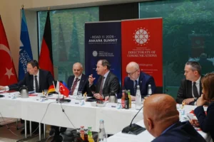 Berlin'de Avrupa-Atlantik Güvenliği ve Ankara Zirvesi konulu yuvarlak masa toplantısı