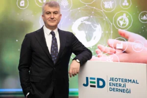 Jeotermal enerji santrali ve hibrit kapasite vurgusu yapan sektör temsilcileri