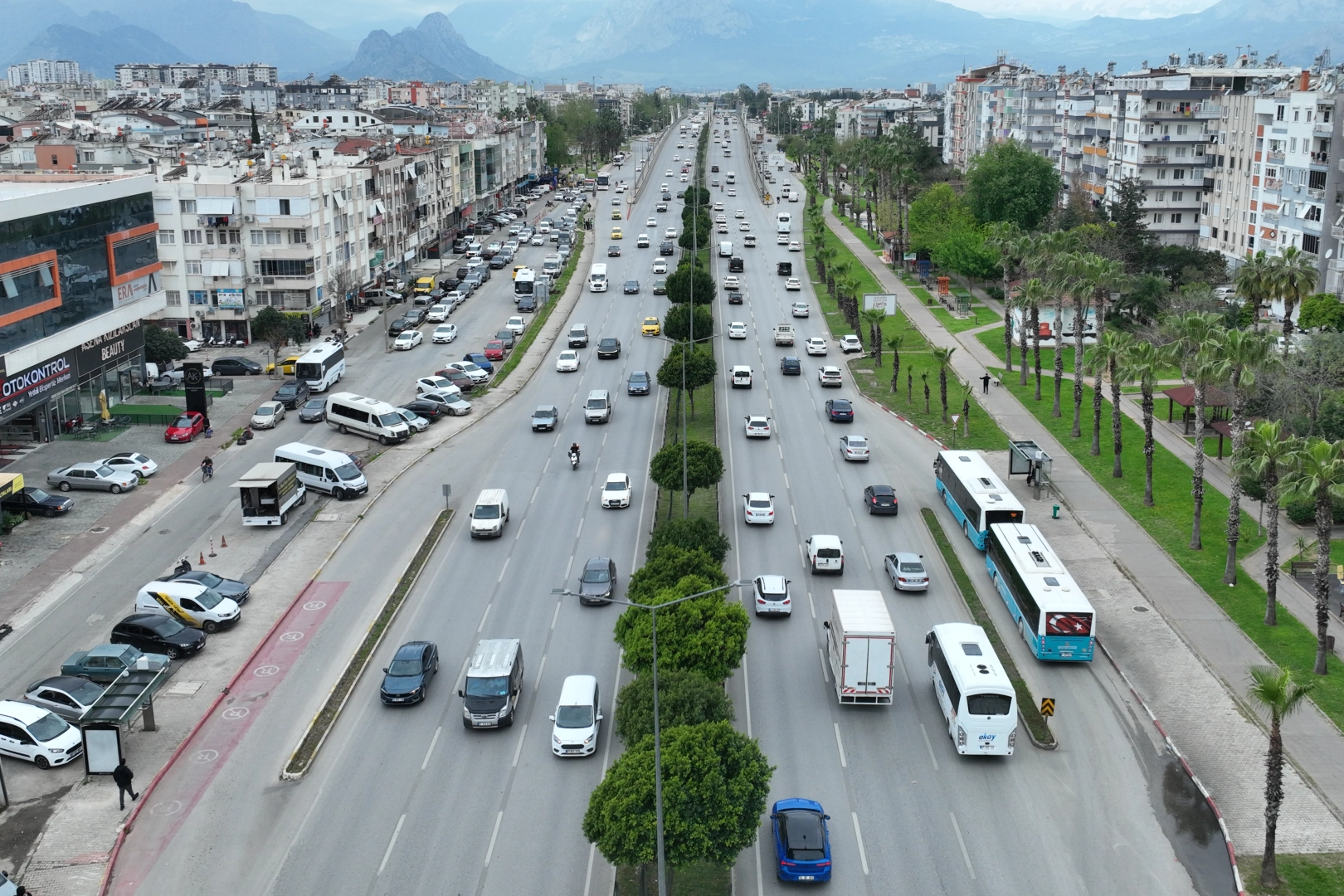 Antalya Gazi Bulvarı'nda trafik akışını iyileştirecek ulaşım projesi çalışmaları