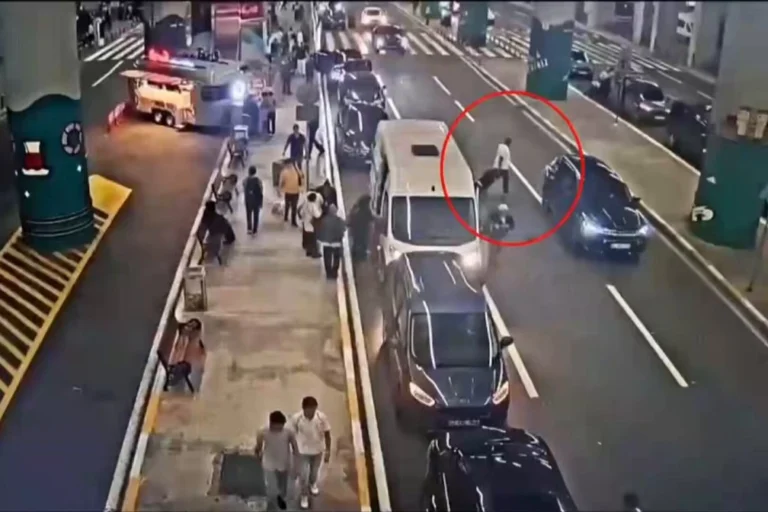 İstanbul Havalimanı'nda göçmen kaçakçılığı şüphelisi polisin elinde