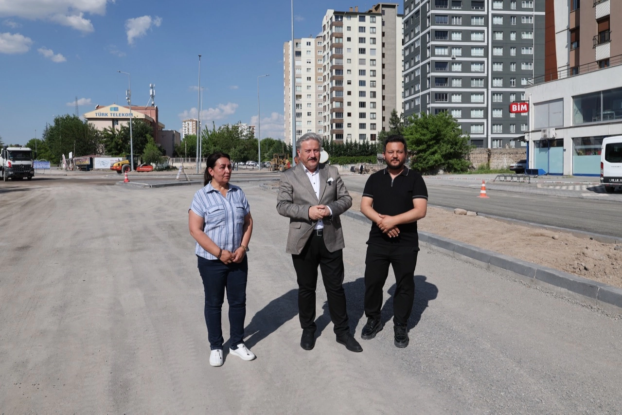 Melikgazi Belediyesi tarafından Yıldırım Beyazıt Mahallesi'ne yapılan yeni yol ve kentsel dönüşüm projesi