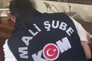 İskan usulsüzlüğü operasyonu kapsamında gözaltına alınan şüpheliler ve güvenlik güçleri